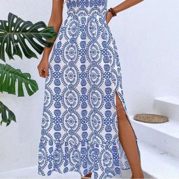 New Allover Print shirred Knot Shoulder Cami Dress - Picture 6 of 7